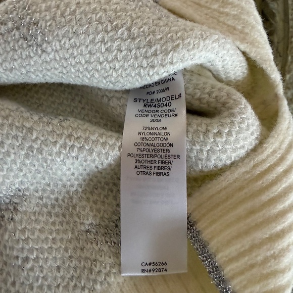 Splendid Hazel Hearts V-Neck Knit Sweater Ivory w/ Metallic Silver Hearts Size L - Picture 12 of 13